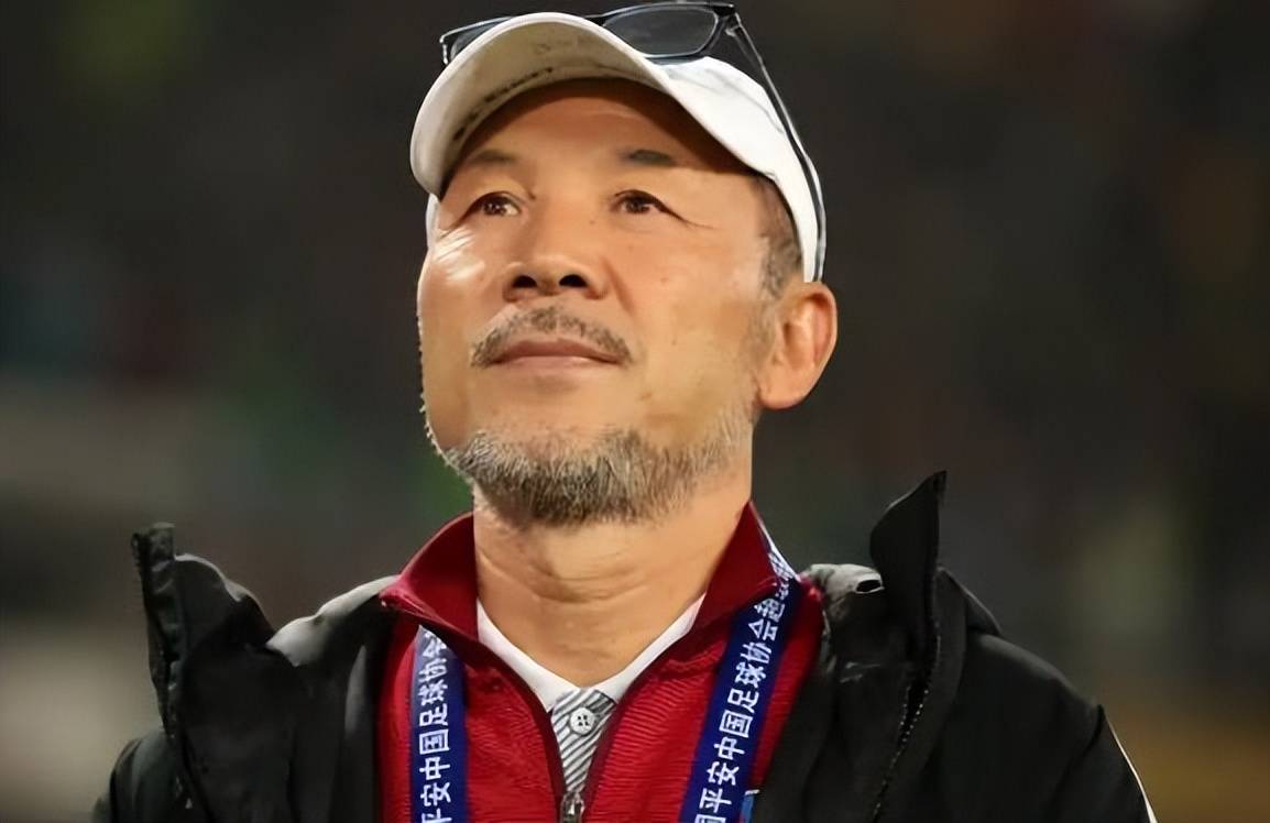 China men's football coach (What is the annual salary of China men's football coach Ivankovic)